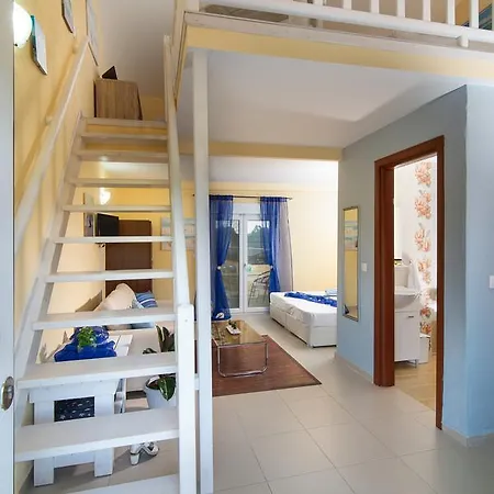 Caretta Village Торони